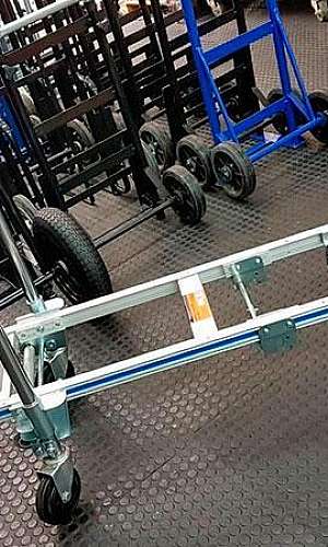 Carrinho para transporte de materiais  Carrinho para transporte de materiais